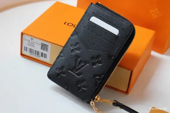 First bag VERSO RECTO VUITTON CARD HOLDER LOUIS 0523